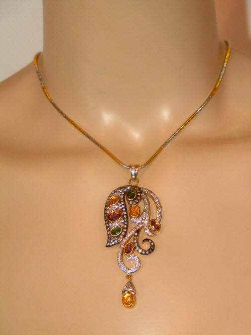 Designer Pendant Set (Cut-Stone with A.D.) 10266