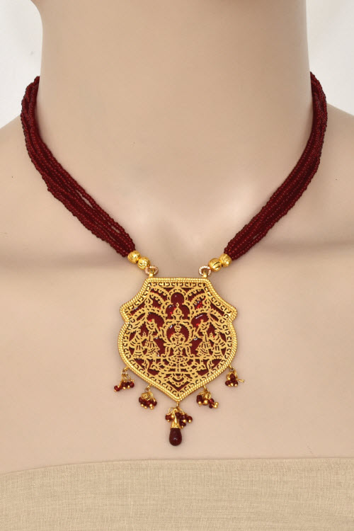 Maroon Traditional Thewa Pendant Set 11238